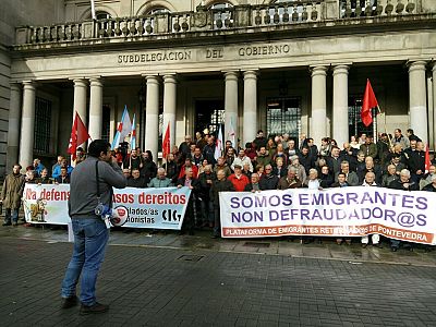 2016-12-14 AsembleaConcentracionPontevedra03.jpg